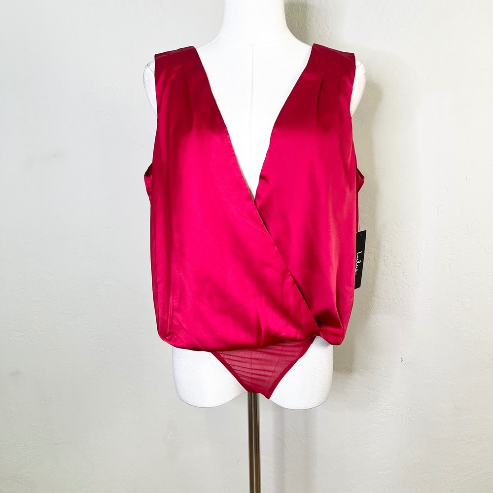 Lulus Bodysuit Satin Surplice Sleeveless Medium Red Pleats V-Neck Blouson NEW